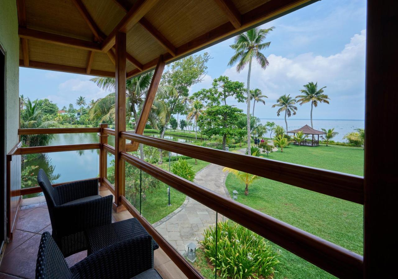 Gokulam Grand Resort & Spa, Кумараком Экстерьер фото