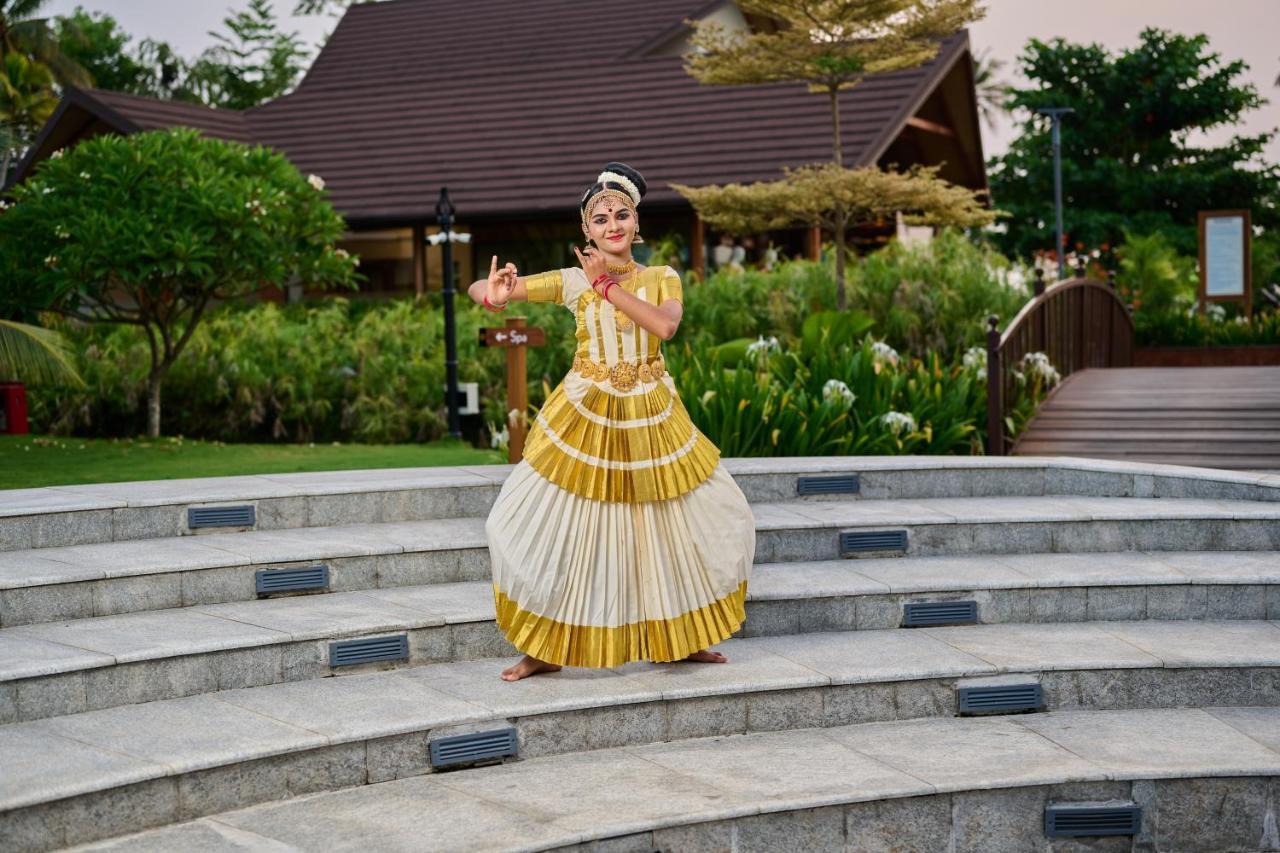 Gokulam Grand Resort & Spa, Кумараком Экстерьер фото